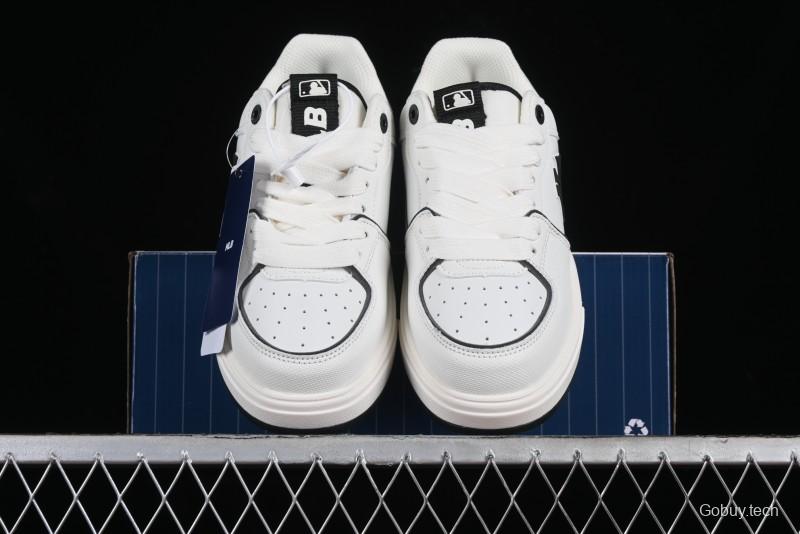 New York Yankees Chunky Runner Basic Lace-Up Lightweight Casual Sneakers - 3ASXCBS4N50WHS