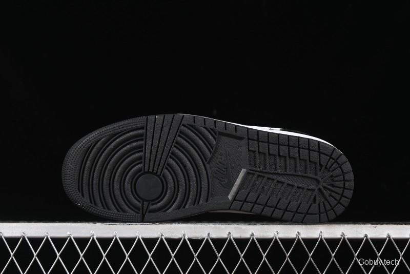 Nike Air Jordan 1 Low Retro Basketball Shoes in Black and White - 553558-043
