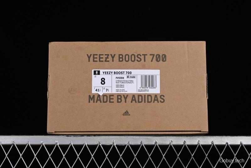 Adidas Yeezy Boost 700 V2 Utility Black Running Shoes with 3M Reflective Details - FV5304