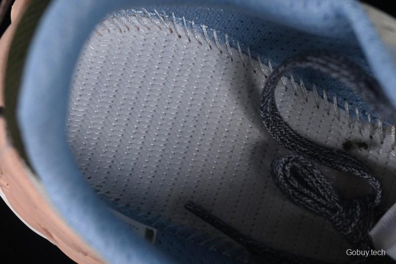 New Balance Fresh Foam X More V3TDS Low-Top Running Shoes with Durable Slip-Resistant Outsole - MTMORUG3