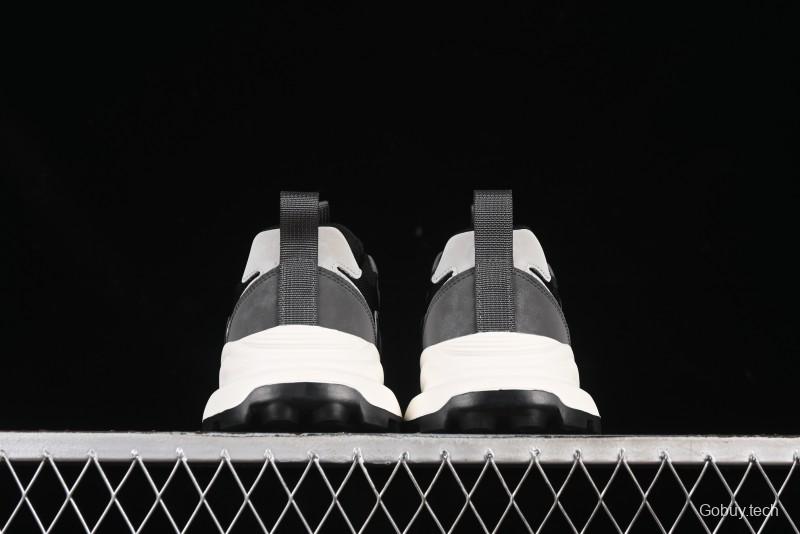 Adidas Thick Sole Waffle Retro Running Shoes with Comfortable Upper and Anti-Slip Sole - 63093901001
