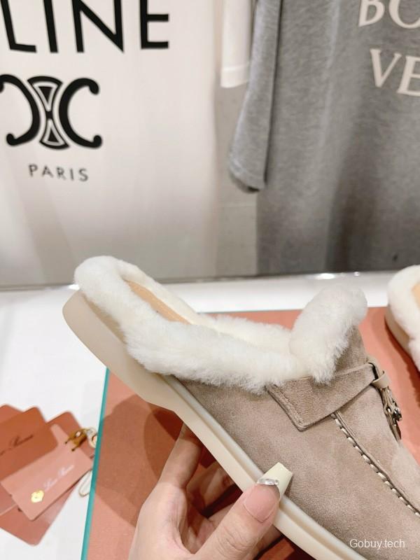 2024 Slippers LP Beige Suede Shearling